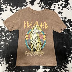 Lotus Fashion Dreamer Graphic Tee